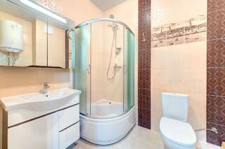 Апартаменты Three bedroom apartment on Lybidska Киев Апартаменты с 2 спальнями-25