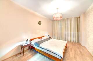 Апартаменты Three bedroom apartment on Lybidska Киев Апартаменты с 2 спальнями-3